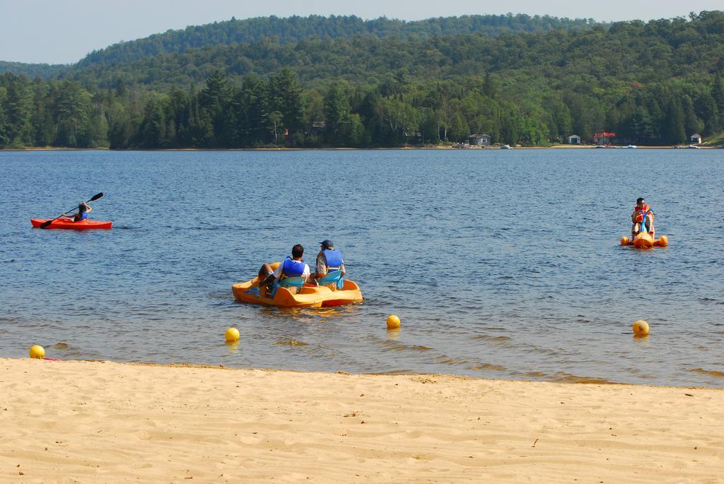 The Pines Cottage Resort Oxtongue Lake Екстер'єр фото